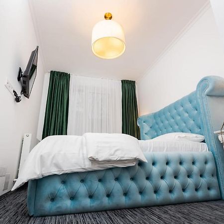 Apartament Carolyne Bistriţa Exteriör bild