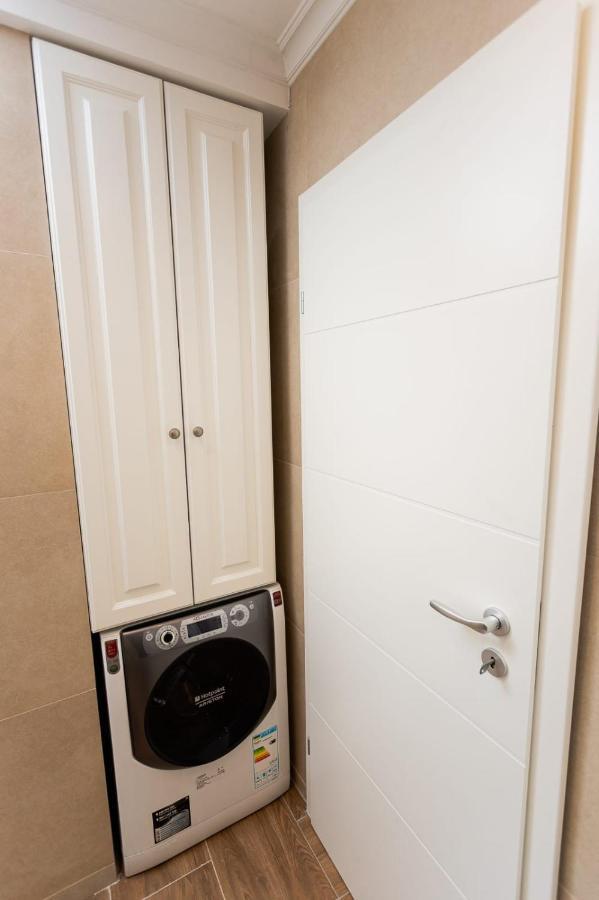 Apartament Carolyne Bistriţa Exteriör bild