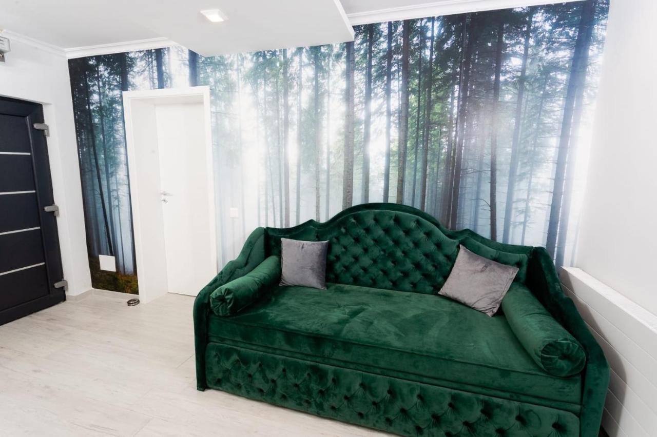Apartament Carolyne Bistriţa Exteriör bild